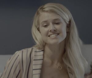 Nude Willow Shields, Sarah Wright  - Spinning Out s01e09-10 (2020)