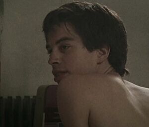 Nackte Lavinia Wilson - Mutig in die neuen Zeiten - Nur keine Wellen (2006)