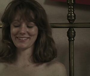 Nackte Lavinia Wilson - Mutig in die neuen Zeiten - Nur keine Wellen (2006)