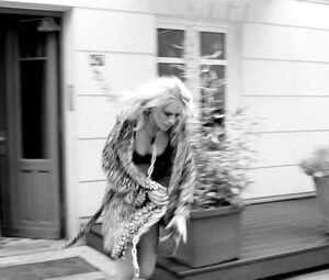 Nackte Lotta Doll, Lena Ropert - Ketten der Liebe (2013)