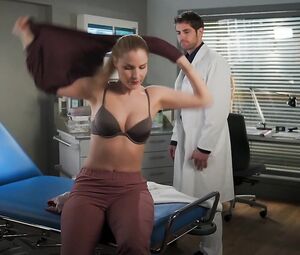 Nackte Mirka Pigulla - In aller Freundschaft - Die jungen Arzte s01e25 (2018)