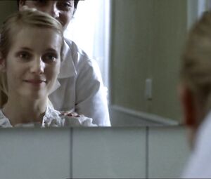 Nackte Nadja Uhl - Dornrooschen erwacht (2005)