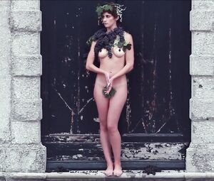 Naked on Stage Compilation (Sexy Fashion and Nude Performance)