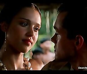 Alien risks life to sneak into teen Jessica Alba's snatch