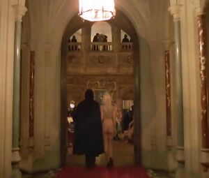 Tom Cruise and Nicole Kidman come to orgy in sex moments from cult film Eyes Wide Shut