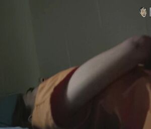 Chick is new in prison so experienced inmate hits on her and tempts into sex