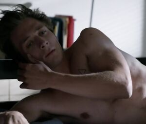 Sasha Alexander in masturbation sex scene from TV series Shameless S06e01 (2016)