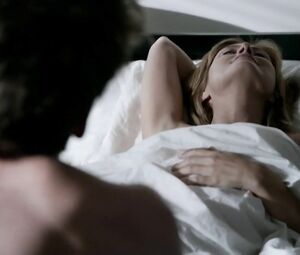 Sasha Alexander in masturbation sex scene from TV series Shameless S06e01 (2016)