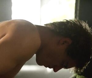 Actress from Sweden Rebecca Ferguson hooks up in miniseries The White Queen (2013)