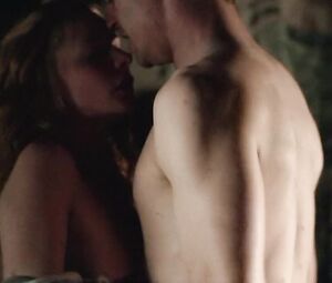 Actress from Sweden Rebecca Ferguson hooks up in miniseries The White Queen (2013)