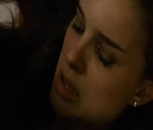 Mila Kunis and Natalie Portman fuck in the bedroom in drama movie Black Swan (2010)