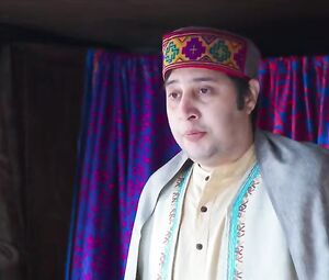 Indian cheating wife tempts seller into following her and doing it in the warehouse