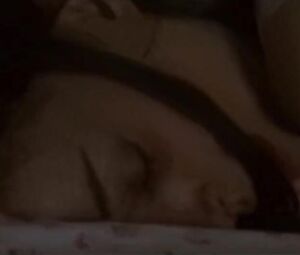 Horny Jewish MILF Natalie Portman kisses choreographer and masturbates in Black Swan