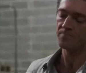 Horny Jewish MILF Natalie Portman kisses choreographer and masturbates in Black Swan