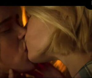 Kate Mara nude and Ellen Page are lesbians fooling around in drama movie sex excerpt