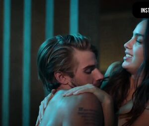 Orgy from Vida Season 2 where everybody licks and bonks till brunette leaves it