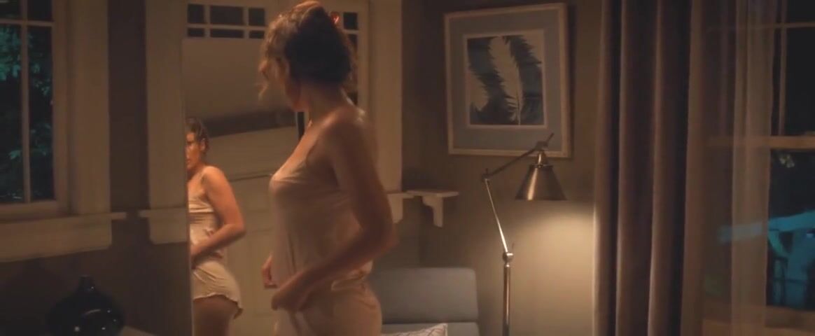 Hot sex scenes of mature Jennifer Lopez and