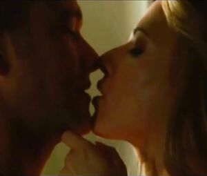 Hot scene of Scarlett Johansson from Don Jon making lover cum without getting naked