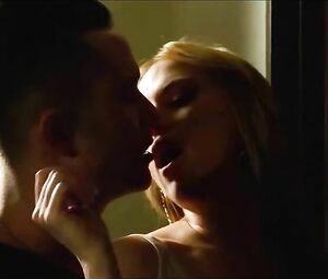 Hot scene of Scarlett Johansson from Don Jon making lover cum without getting naked