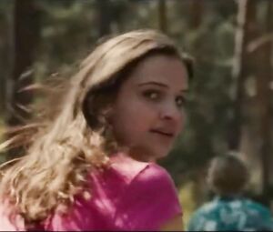 HD sex moments of Lisa Vicari kissing and being fucked by Louis Hofmann in Dark