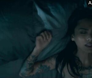 Twosome lesbian sex scene of Asian Levy Tran and Kate Siegel in The Haunting of Hill House