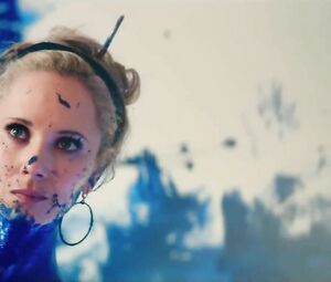 Sex scenes of tempting Juno Temple who hooks up and exposes her naked body in Little Birds