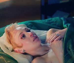 Sex scenes of tempting Juno Temple who hooks up and exposes her naked body in Little Birds