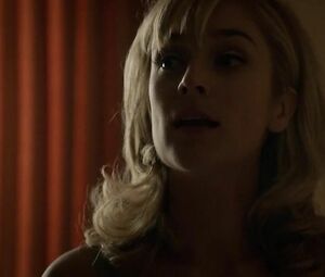 Caitlin FitzGerald gets it on and makes man cum in no time in Masters of Sex S03E08 (2015)