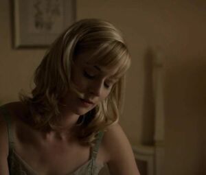 Caitlin FitzGerald gets it on and makes man cum in no time in Masters of Sex S03E08 (2015)