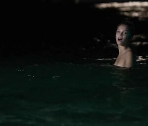 Hot nude scene of Lola Le Lann that leads to sex in Un Moment D'egarement (2015)