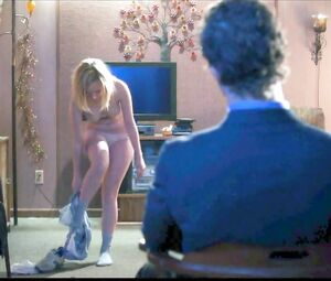 Such celebrity like Juno Temple is made to tempt viewers with her beautiful naked body
