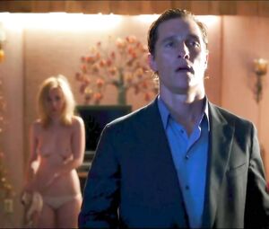 Such celebrity like Juno Temple is made to tempt viewers with her beautiful naked body