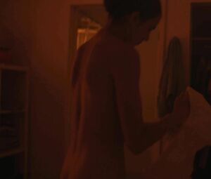 Man fucks petite actress Margaret Qualley in music video Love Me Like You Hate Me