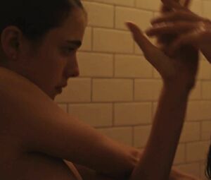 Man fucks petite actress Margaret Qualley in music video Love Me Like You Hate Me