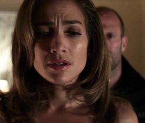 Latina MILF Jennifer Lopez strips down to lingerie in sex episode from Parker (2013)