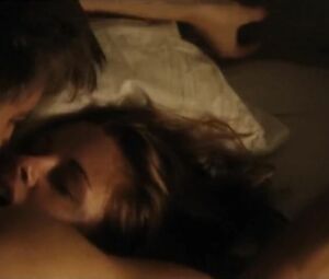 Kristen Stewart receives two cocks in snatch in hot nude scenes from On The Road