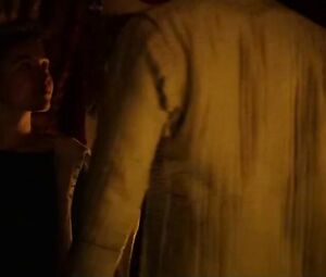 Man misuses power to fuck the girl he loves to see how she cums in Outlaw King (2018)