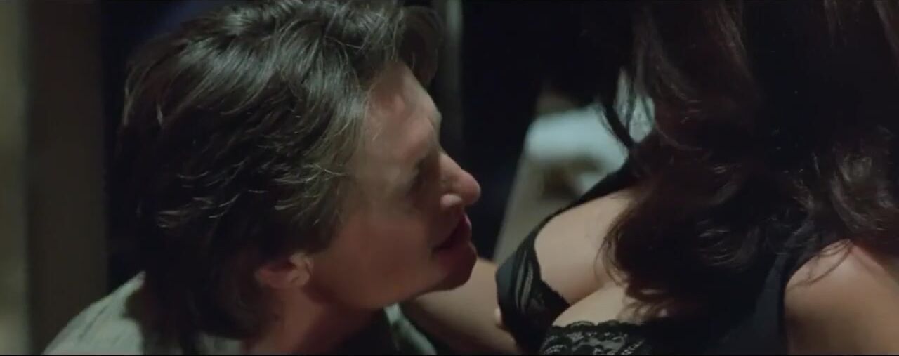 Demi Moore Sex Scene - Demi Moore nude does dirty things with Michael Douglas in feature film  Disclosure (1994) Video Â» Best Sexy Scene Â» HeroEro Tube