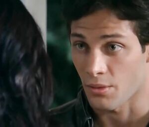 Girl sees man for the first time in her life but it doesn't stop her from fucking