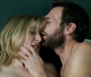 5x2 story of sexy Valeria Bruni Tedeschi who lies next to man and gets fucked (2004)