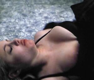 Hot angelina jolie nude in explicit sex scenes