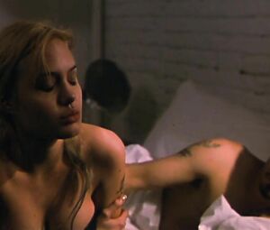 Angelina Jolie doesn't get penetrated by demonstrates her nipple in Hell's Kitchen (1998)
