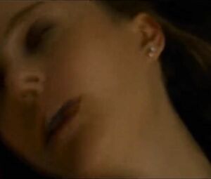 Movie sex scenes of girl who gets scored and even licked off by babe in Black Swan (2010)