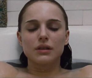 Movie sex scenes of girl who gets scored and even licked off by babe in Black Swan (2010)