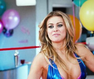Kim Kardashian and Carmen Electra nude look happy fighting in Disaster Movie (2008)