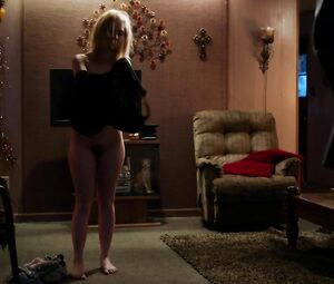 Boys go crazy about Juno Temple who has nothing against being scored in Killer Joe (2011)