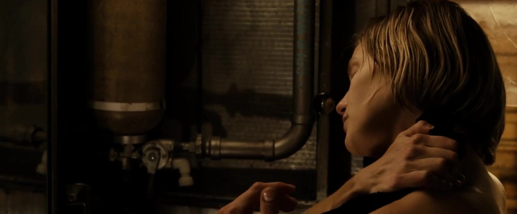 Riddick 2013 nude