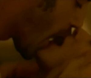 Scarlett Johansson is the tidbit for hungry for pussy men who want sex with her