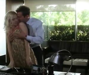 Scarlett Johansson is the tidbit for hungry for pussy men who want sex with her