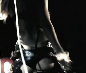 Sin City erotic scene with participation of Jessica Alba with lasso performing striptease